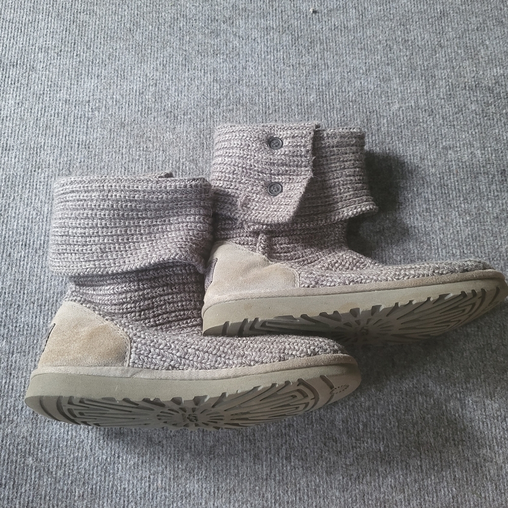 UGG Cozy Sweater Knit Boots Size 5